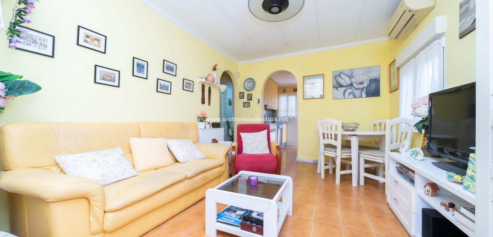 Resale - Freistendhe Villa - Urb. La Marina