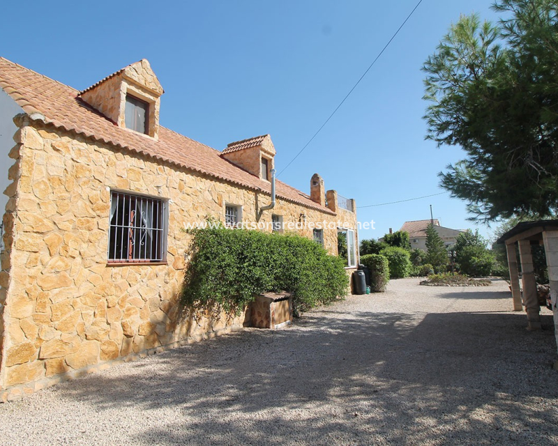 Resale - Fristaende Villa - Callosa del Segura