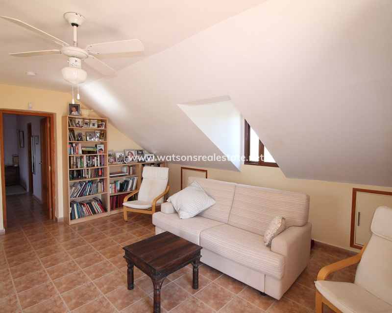 Resale - Fristaende Villa - Callosa del Segura