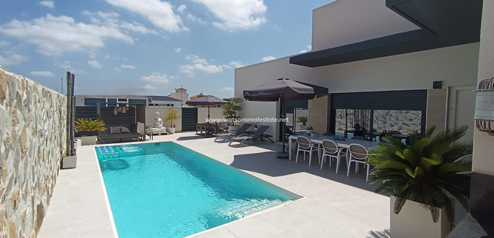 Resale - Fristaende Villa - Daya Nueva
