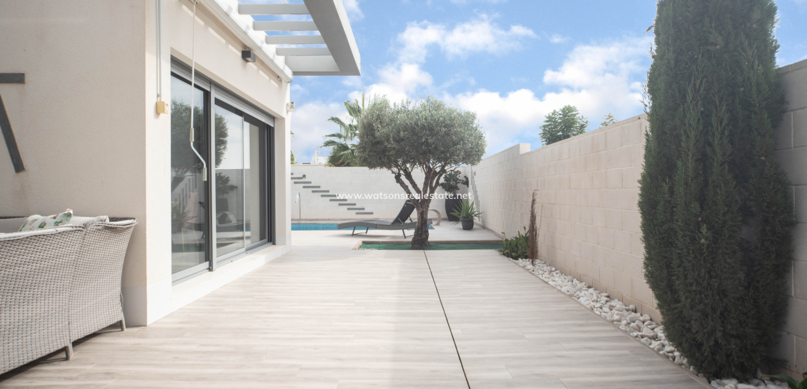 Resale - Fristaende Villa - Urb. El Oasis - La Marina