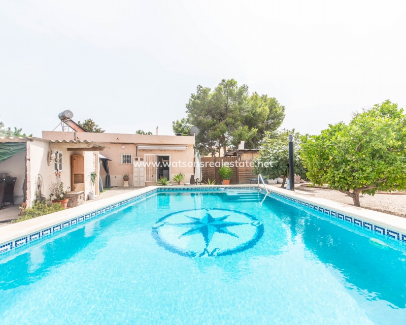 Resale - Fristaende Villa - Urb. El Oasis - La Marina