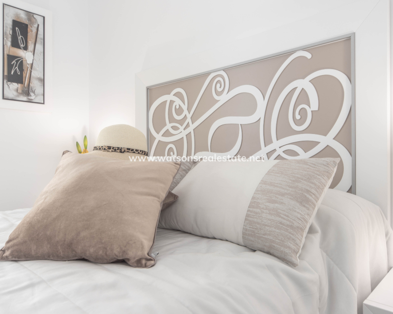 Resale - Fristaende Villa - Urb. El Oasis - La Marina