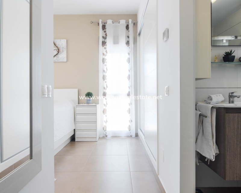 Resale - Fristaende Villa - Urb. El Oasis - La Marina