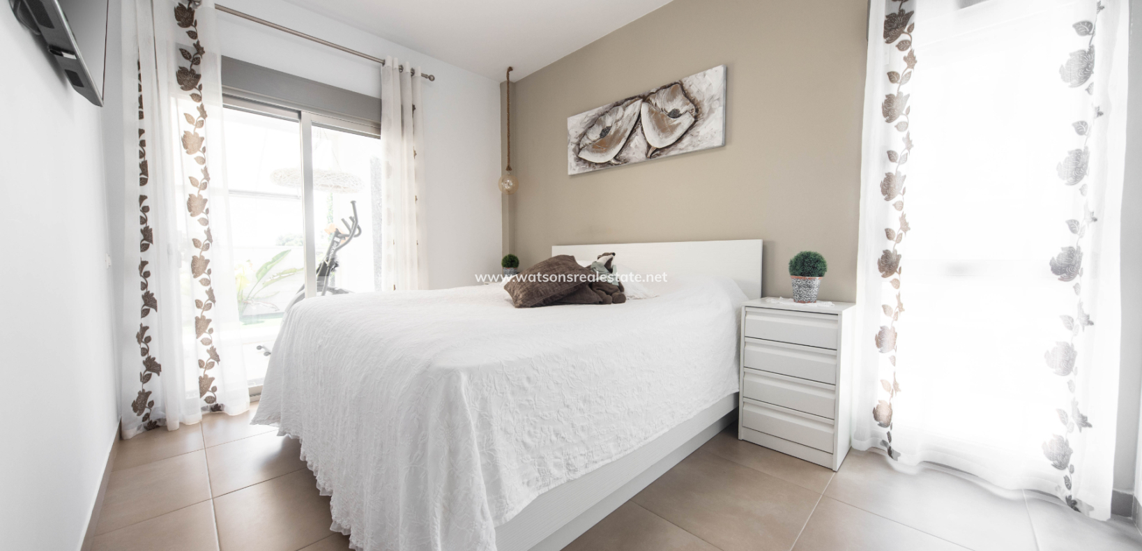 Resale - Fristaende Villa - Urb. El Oasis - La Marina