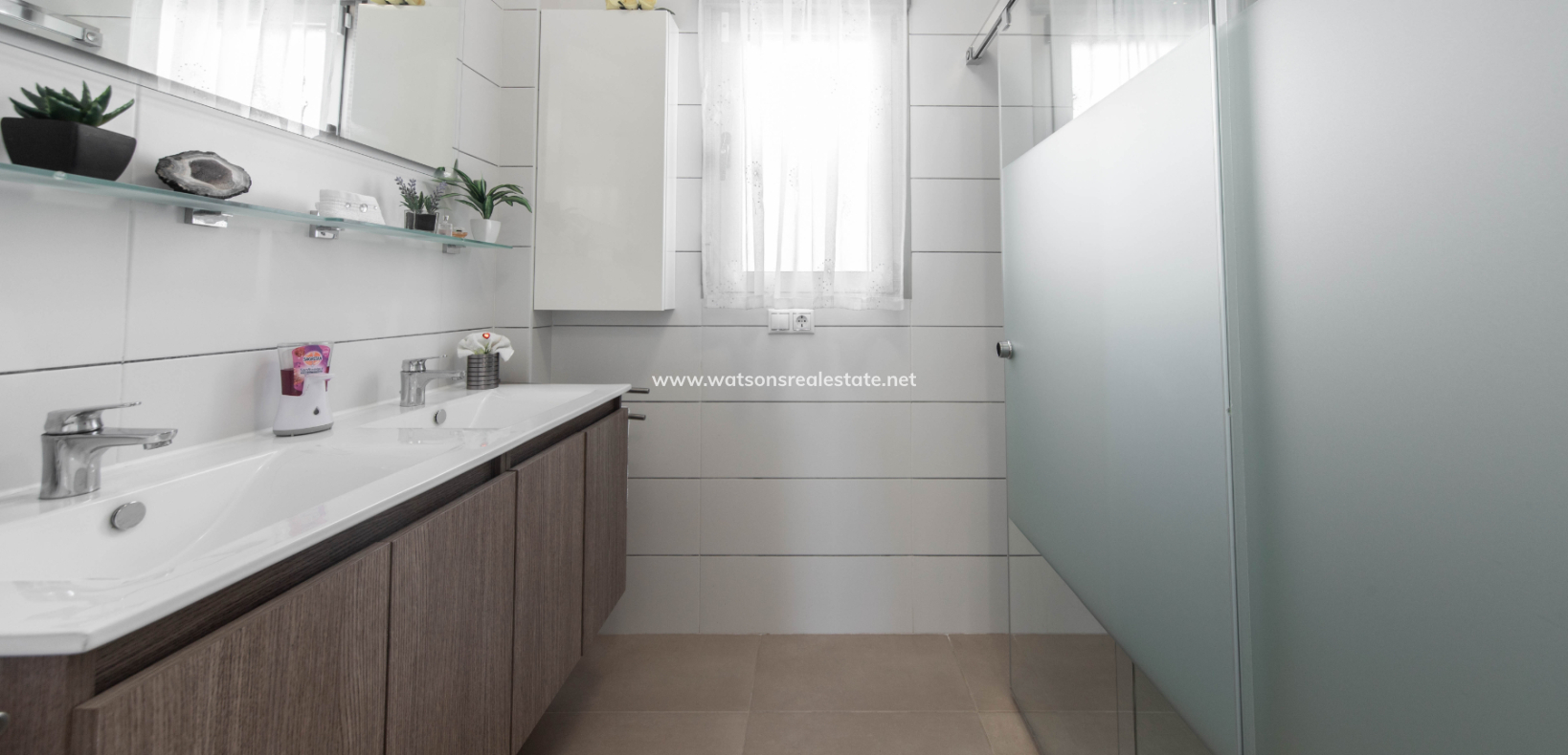 Resale - Fristaende Villa - Urb. El Oasis - La Marina