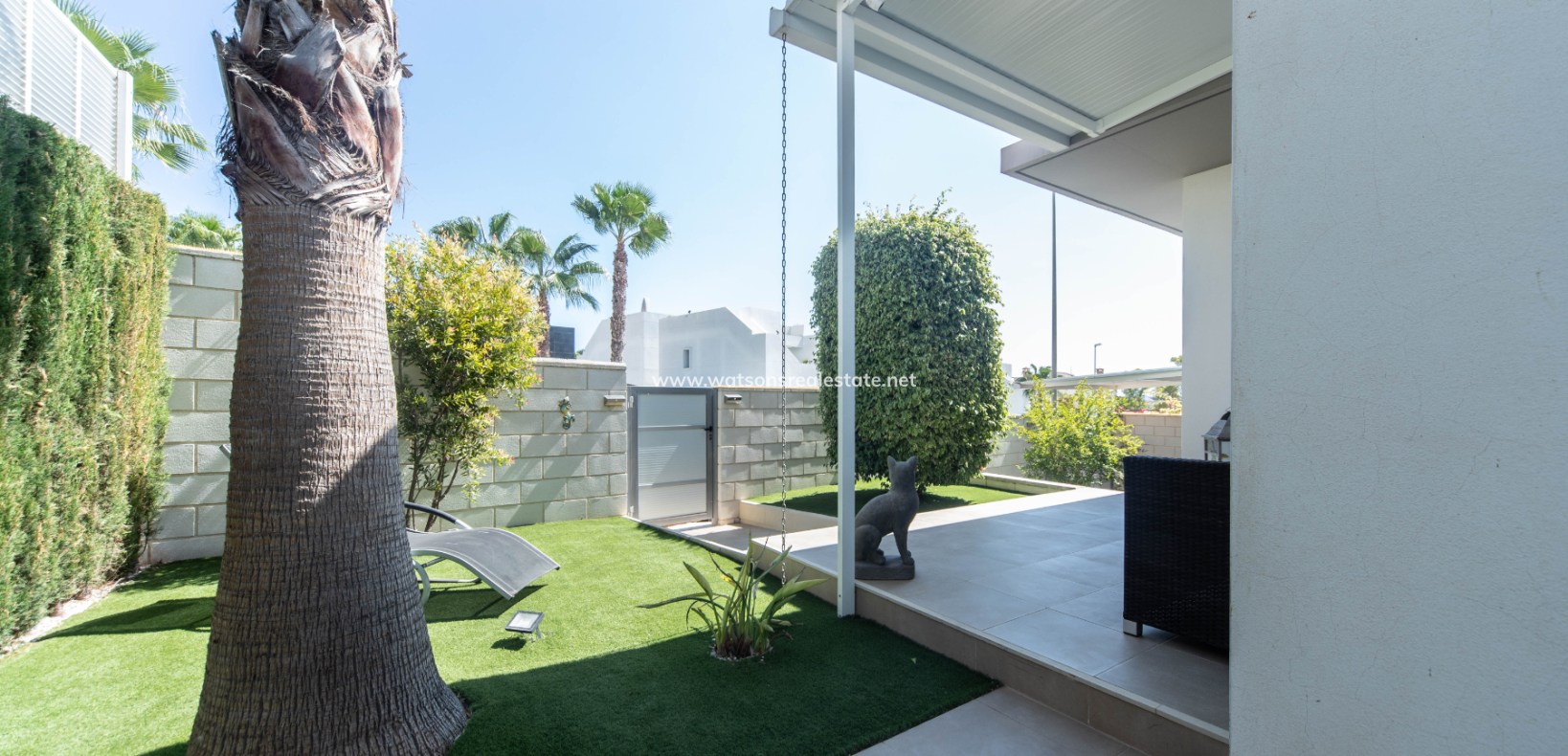 Resale - Fristaende Villa - Urb. El Oasis - La Marina