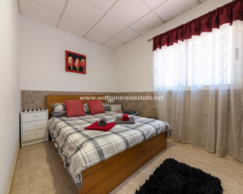 Resale - Fristaende Villa - Urb. El Oasis - La Marina