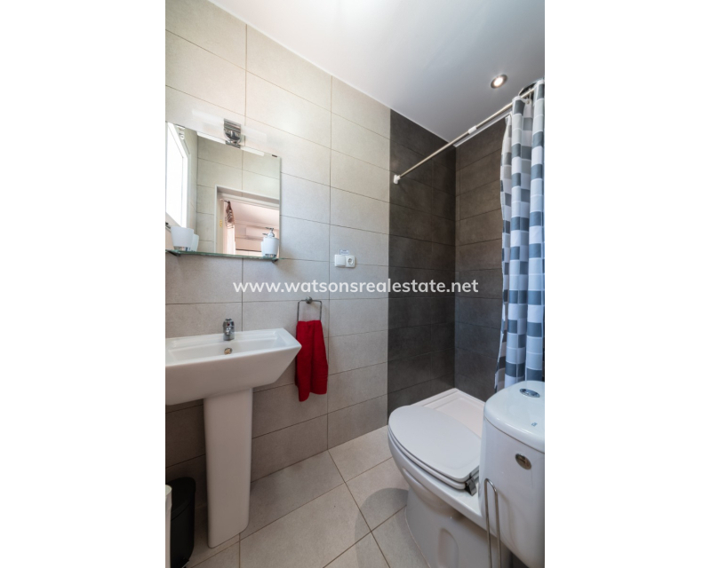 Resale - Fristaende Villa - Urb. El Oasis - La Marina