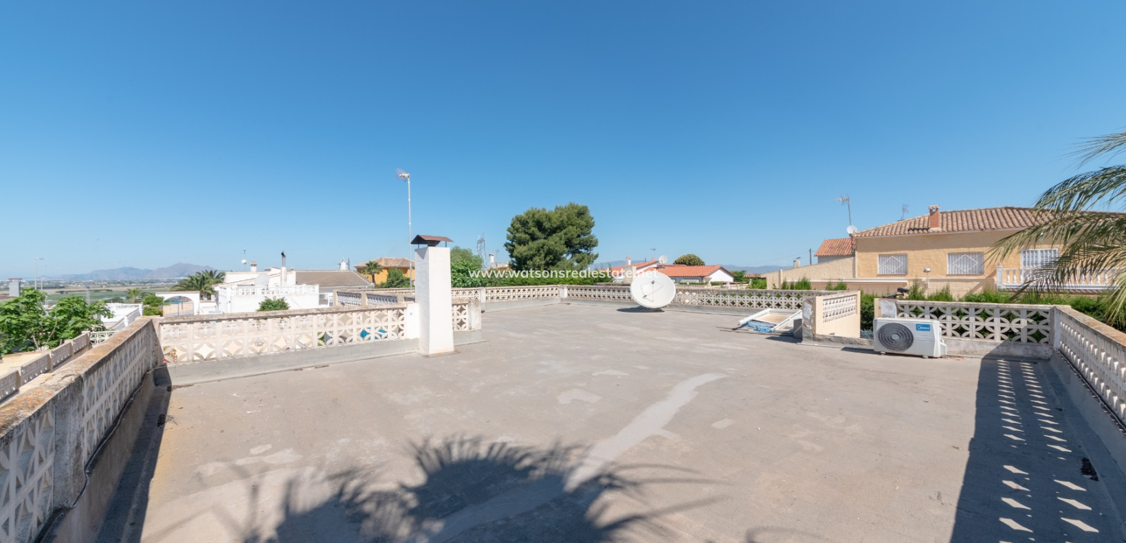 Resale - Fristaende Villa - Urb. El Oasis - La Marina