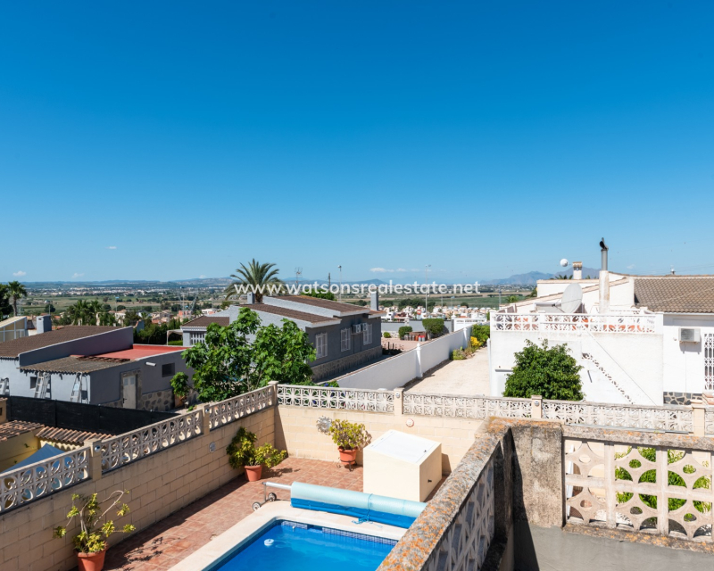 Resale - Fristaende Villa - Urb. El Oasis - La Marina