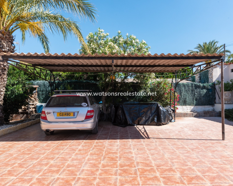 Resale - Fristaende Villa - Urb. El Oasis - La Marina