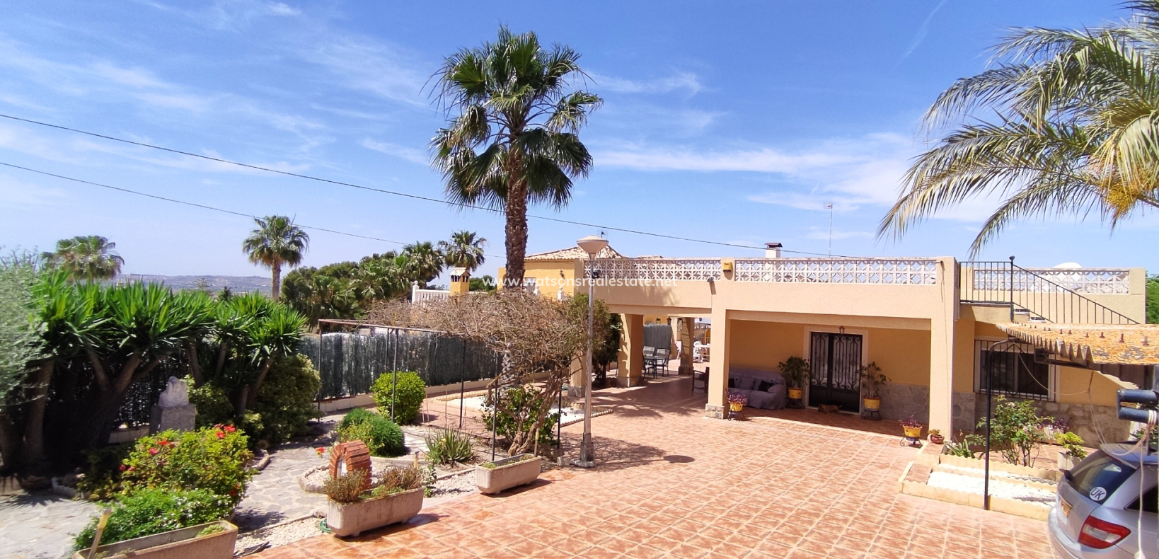 Resale - Fristaende Villa - Urb. El Oasis - La Marina