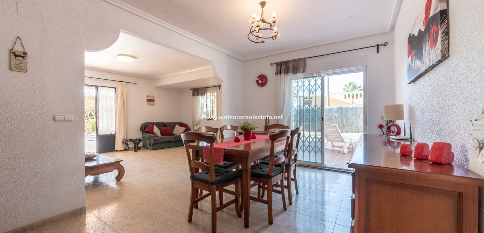 Resale - Fristaende Villa - Urb. El Oasis - La Marina