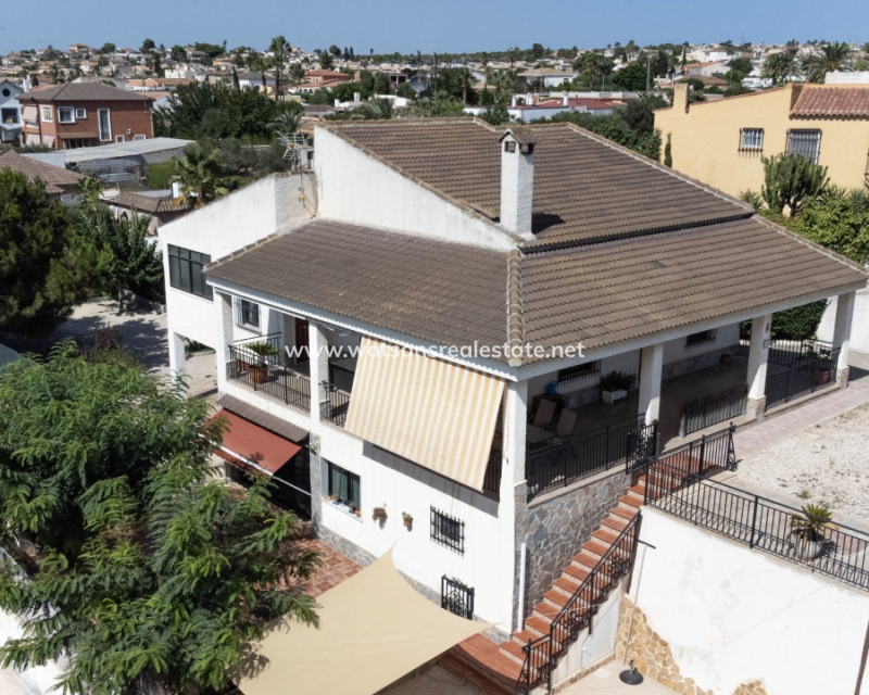 Resale - Fristaende Villa - Urb. El Oasis - La Marina