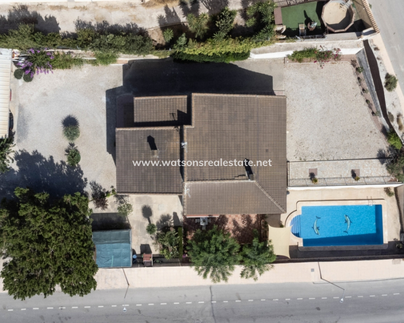 Resale - Fristaende Villa - Urb. El Oasis - La Marina