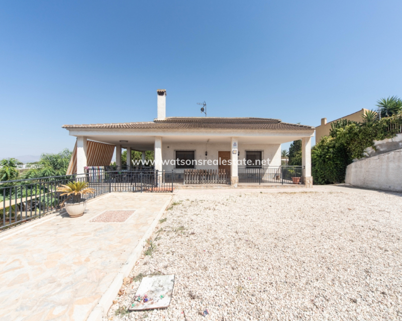 Resale - Fristaende Villa - Urb. El Oasis - La Marina