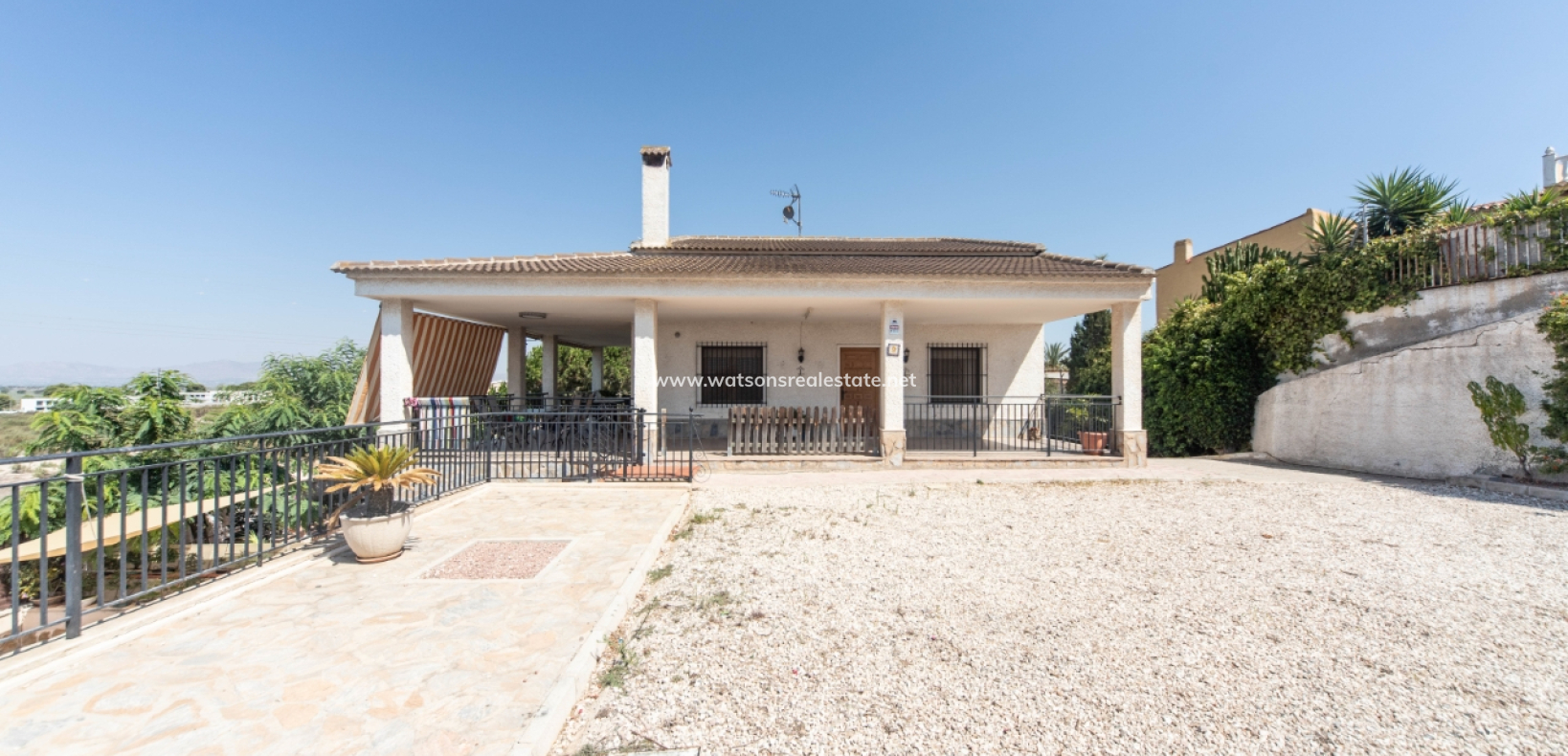 Resale - Fristaende Villa - Urb. El Oasis - La Marina