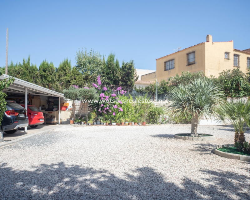 Resale - Fristaende Villa - Urb. El Oasis - La Marina