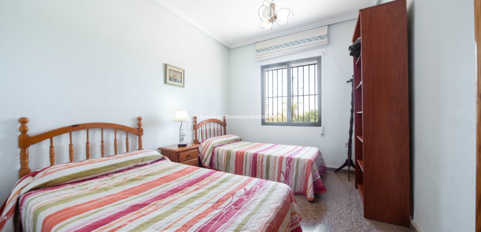Resale - Fristaende Villa - Urb. El Oasis - La Marina