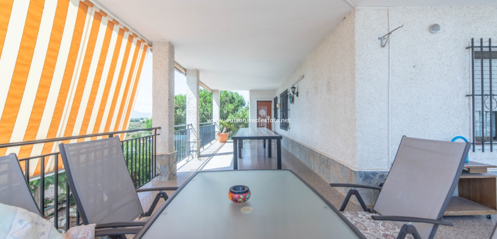 Resale - Fristaende Villa - Urb. El Oasis - La Marina