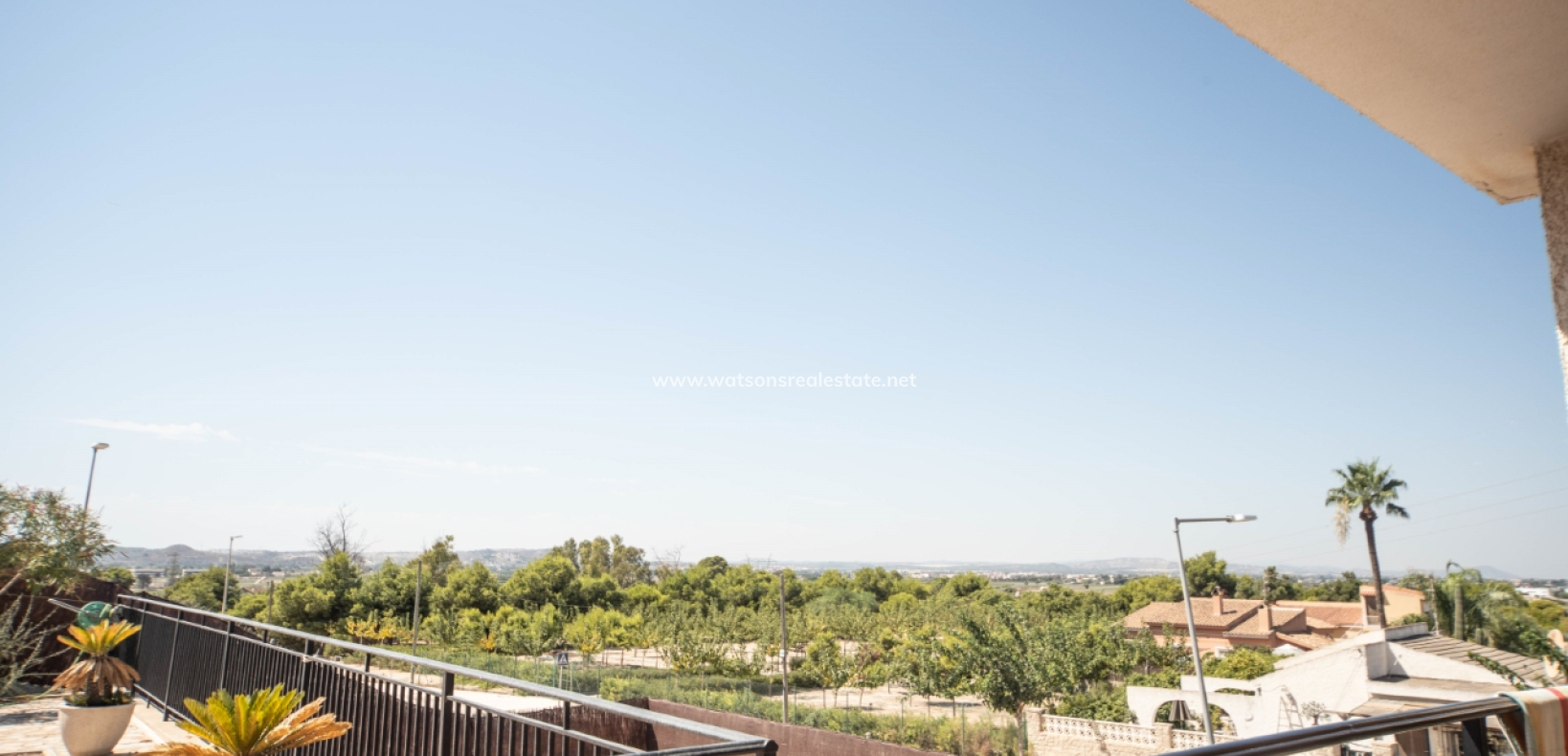 Resale - Fristaende Villa - Urb. El Oasis - La Marina