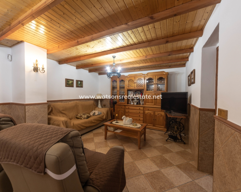 Resale - Fristaende Villa - Urb. El Oasis - La Marina