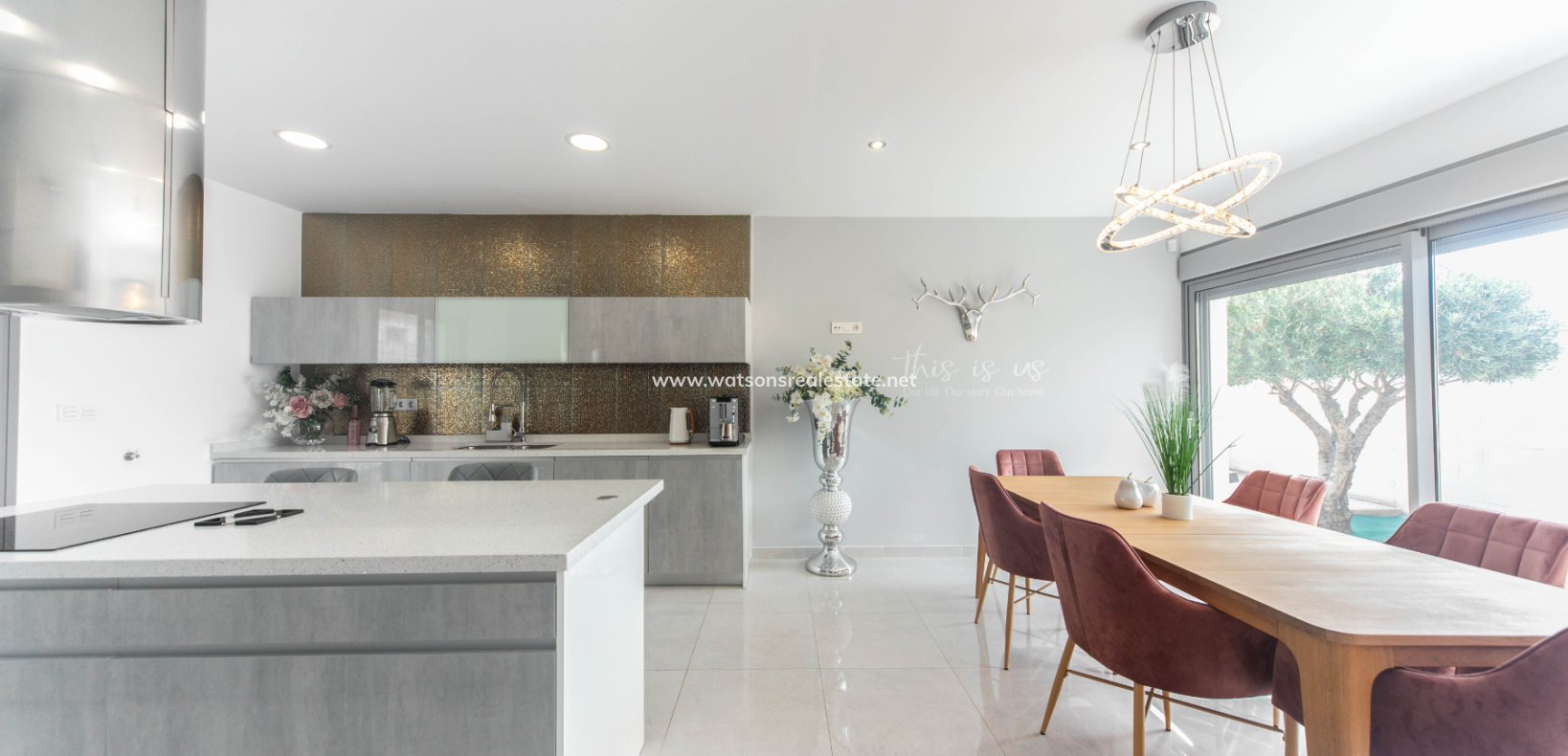Resale - Fristaende Villa - Urb. El Oasis - La Marina