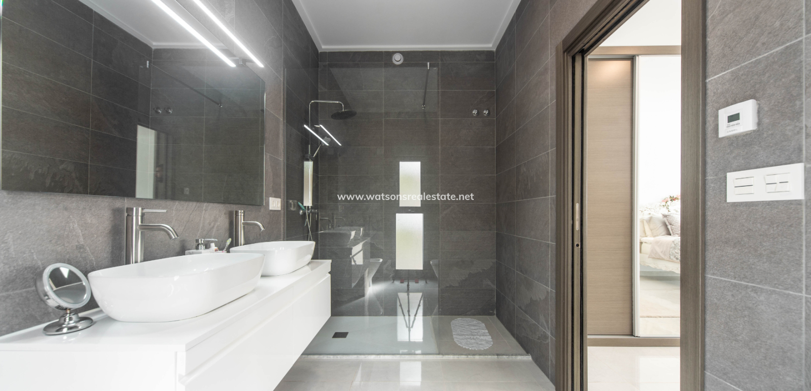 Resale - Fristaende Villa - Urb. El Oasis - La Marina