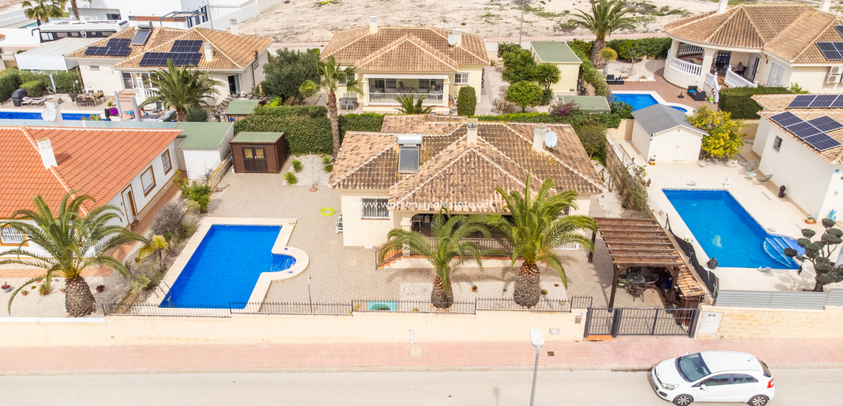 Resale - Fristaende Villa - Urb. El Oasis - La Marina