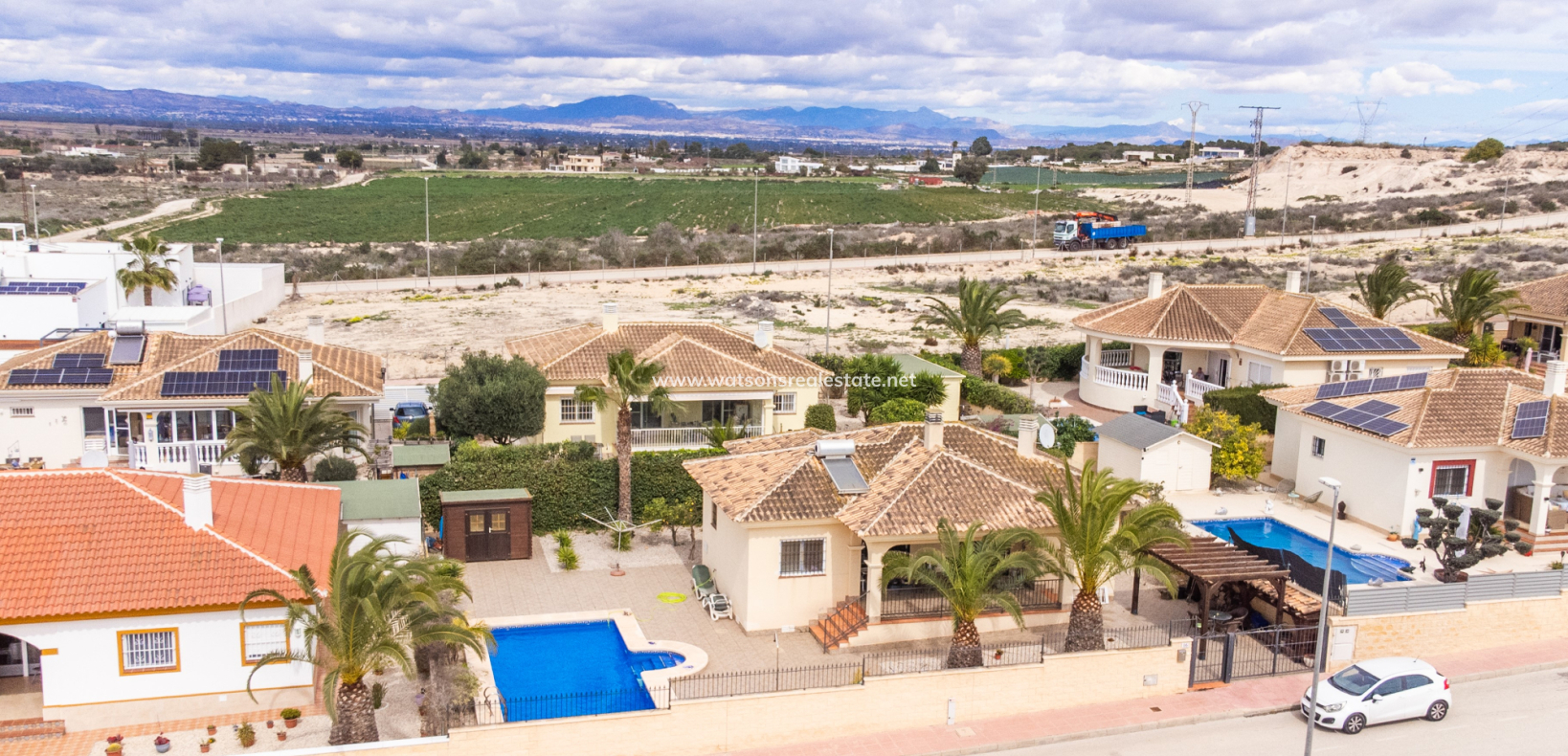 Resale - Fristaende Villa - Urb. El Oasis - La Marina