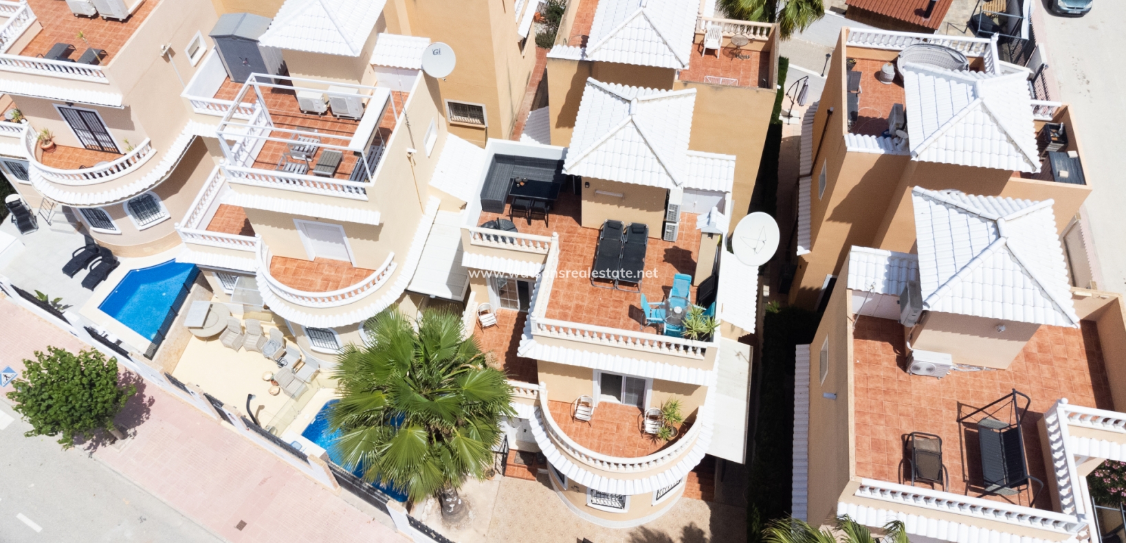 Resale - Fristaende Villa - Urb. El Oasis - La Marina