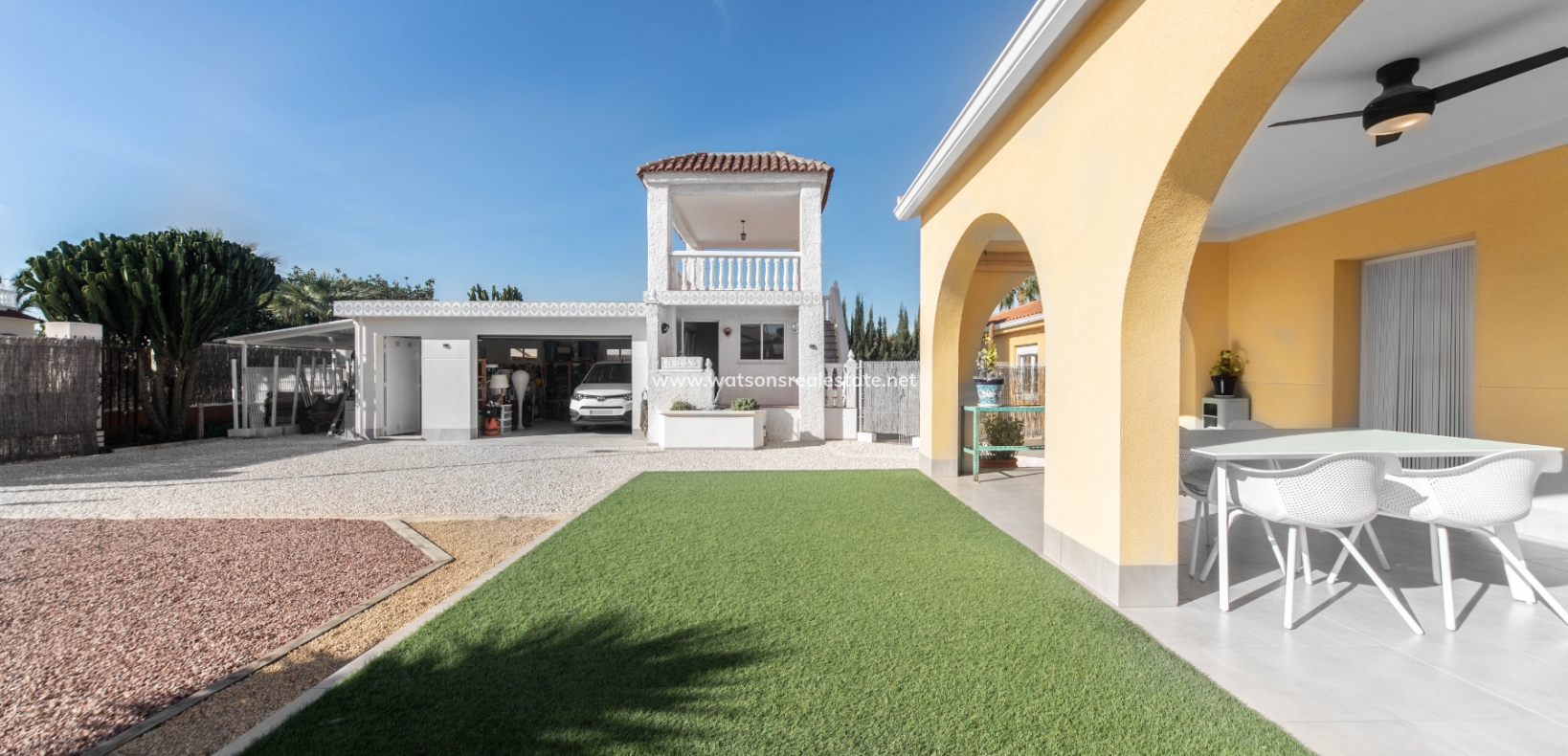 Resale - Fristaende Villa - Urb. El Oasis - La Marina