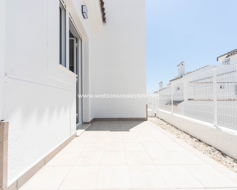 Resale - Fristaende Villa - Urb. El Oasis - La Marina