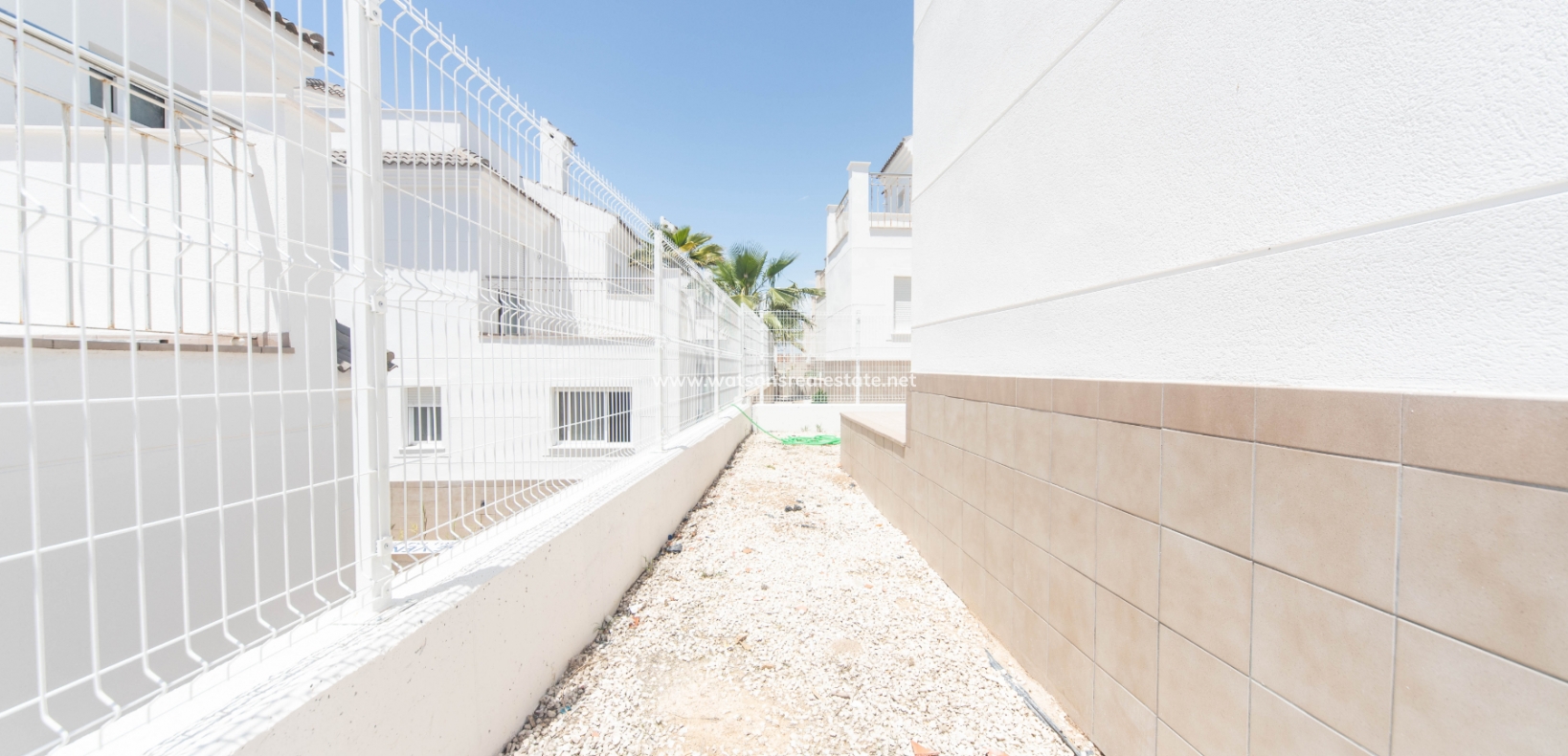 Resale - Fristaende Villa - Urb. El Oasis - La Marina