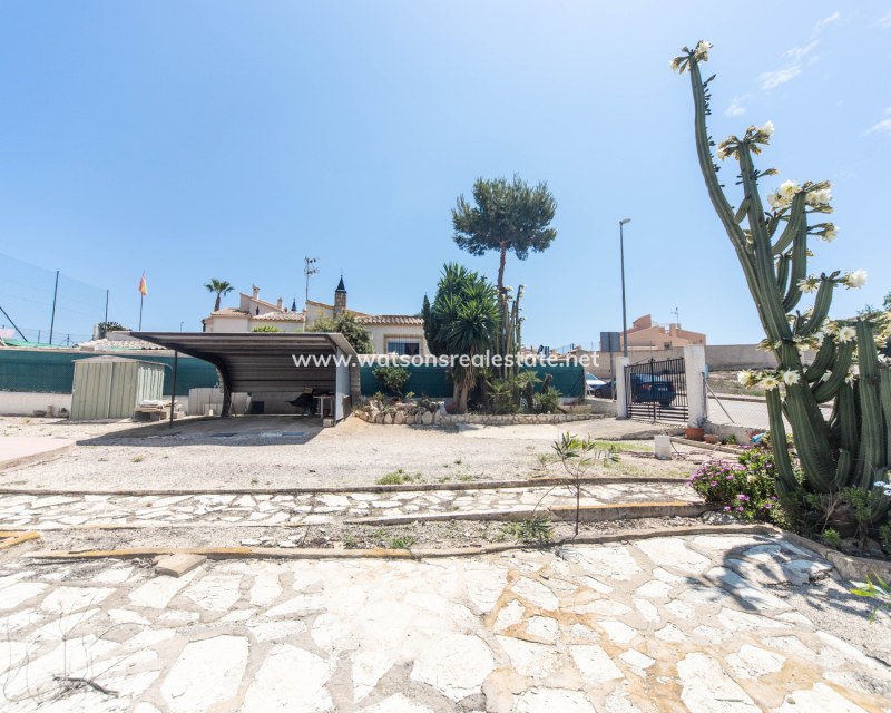 Resale - Fristaende Villa - Urb. La Escuera