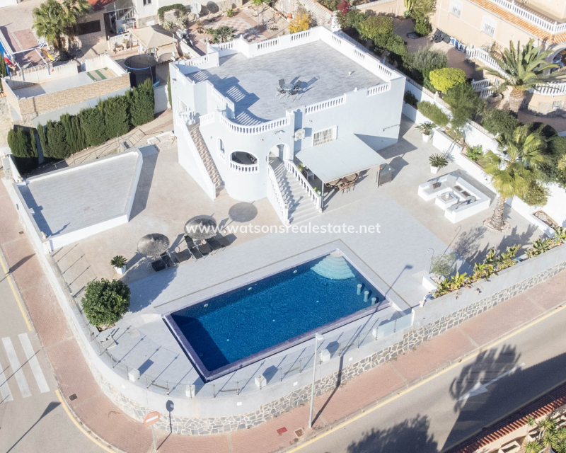 Resale - Fristaende Villa - Urb. La Escuera