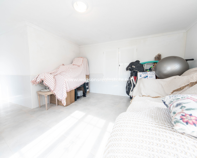 Resale - Fristaende Villa - Urb. La Marina