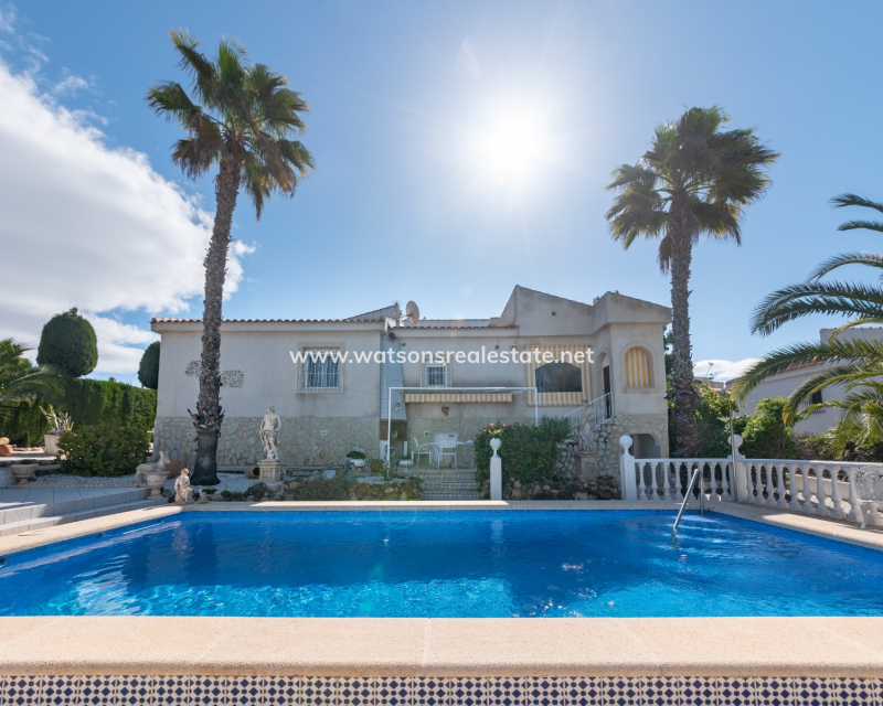 Resale - Fristaende Villa - Urb. La Marina