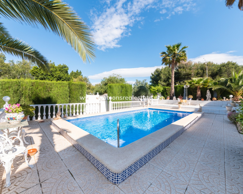 Resale - Fristaende Villa - Urb. La Marina
