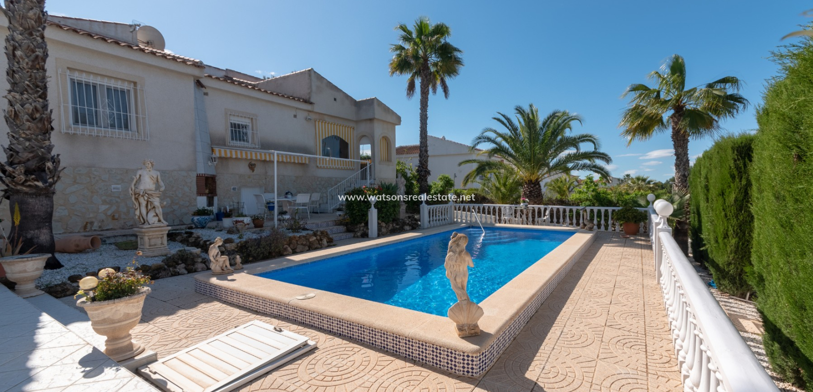 Resale - Fristaende Villa - Urb. La Marina