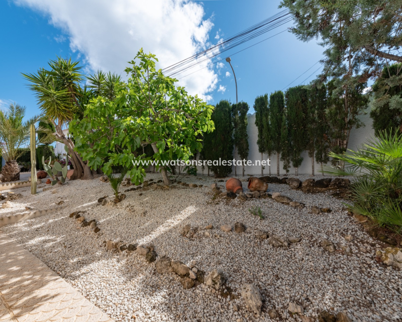 Resale - Fristaende Villa - Urb. La Marina