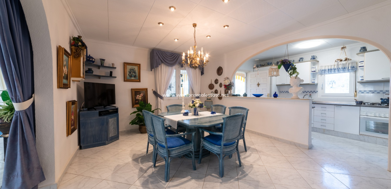 Resale - Fristaende Villa - Urb. La Marina