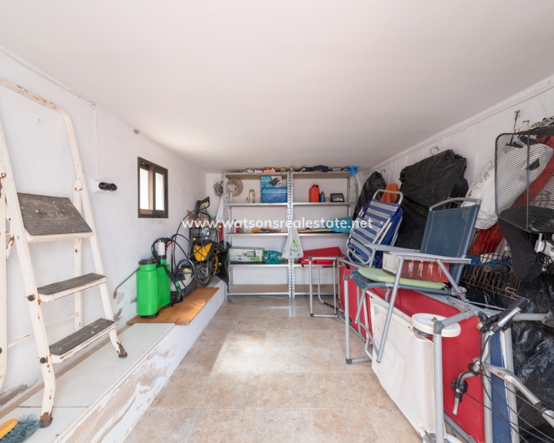 Resale - Fristaende Villa - Urb. La Marina