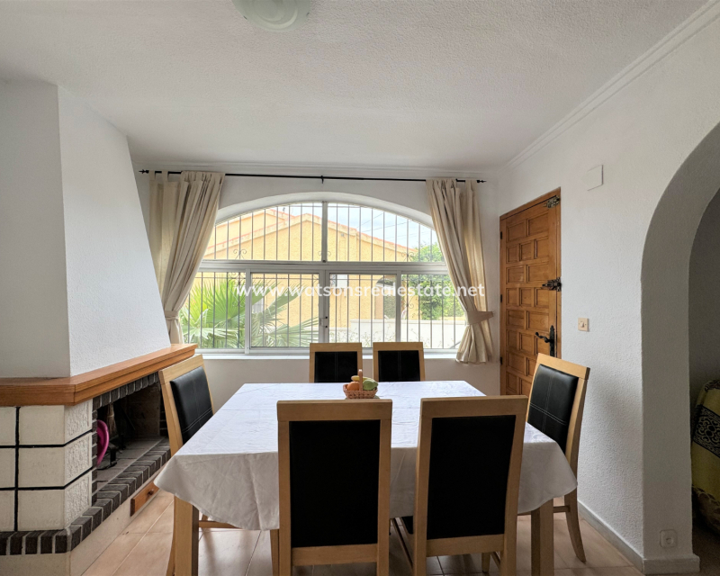 Resale - Fristaende Villa - Urb. La Marina
