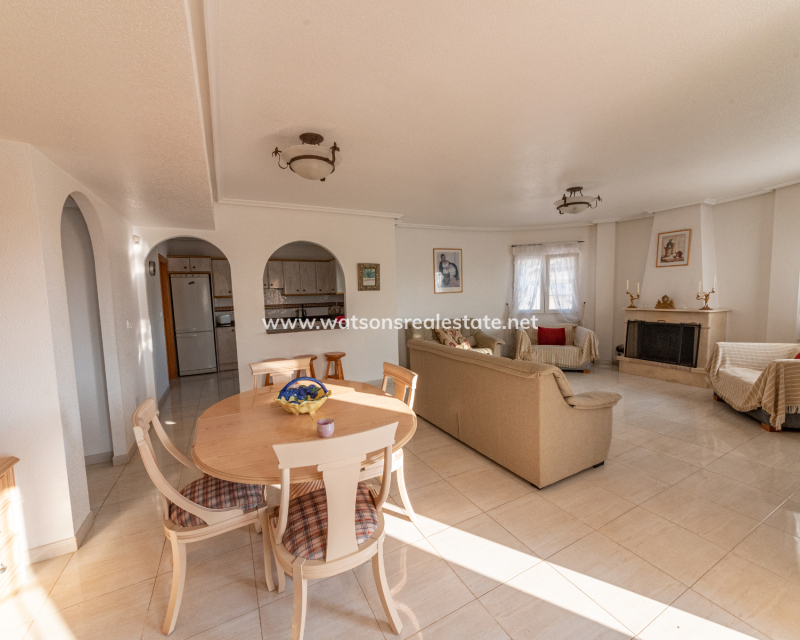 Resale - Fristaende Villa - Urb. La Marina