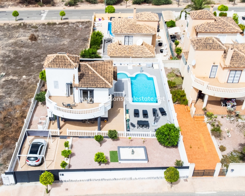 Resale - Fristaende Villa - Urb. La Marina