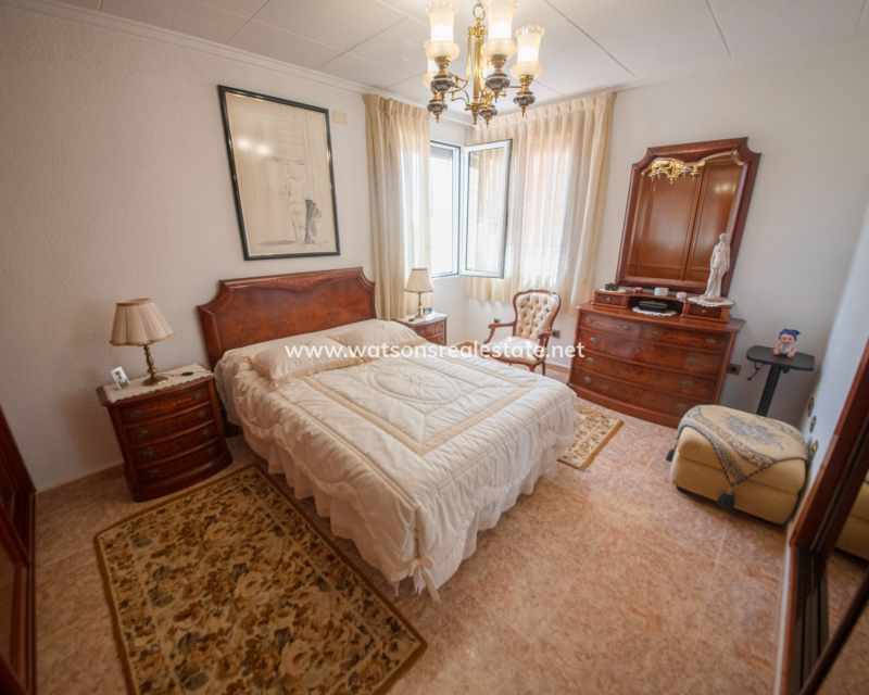 Resale - Fristaende Villa - Urb. La Marina