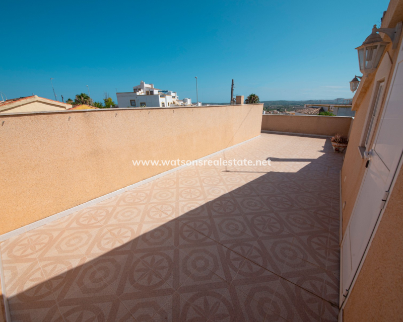 Resale - Fristaende Villa - Urb. La Marina