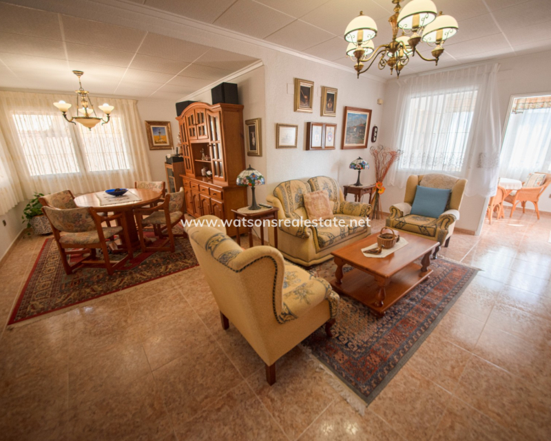 Resale - Fristaende Villa - Urb. La Marina